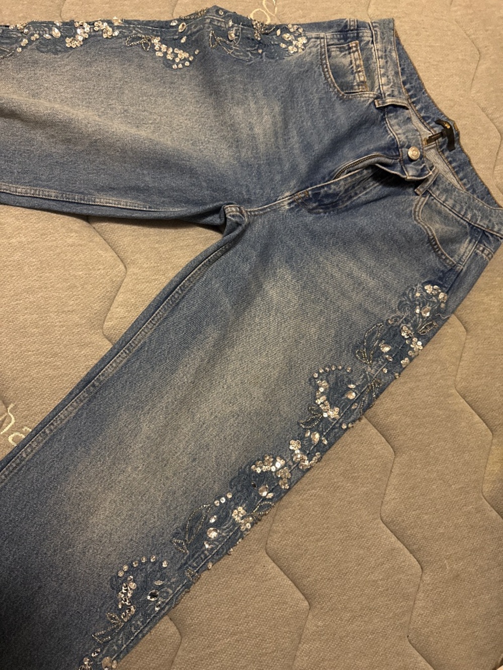 Jeans - Picture 4 of 5